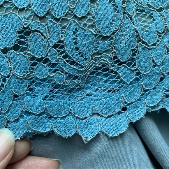 Banana Republic Womens periwinkle blue tiered lace dress with capped sleeves - Picture 7 of 13